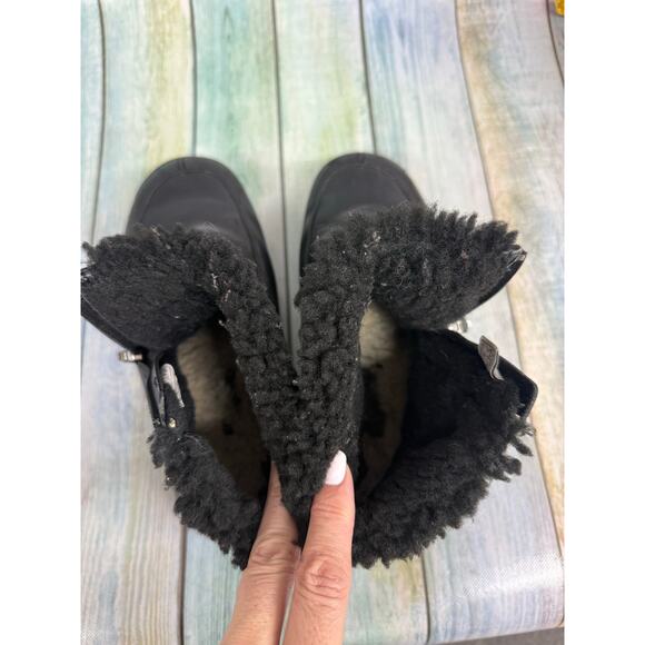 UGG Australia Black Leather Sherpa Lined Ankle Boots Women's Size 9 Zipper Boot - Picture 7 of 7